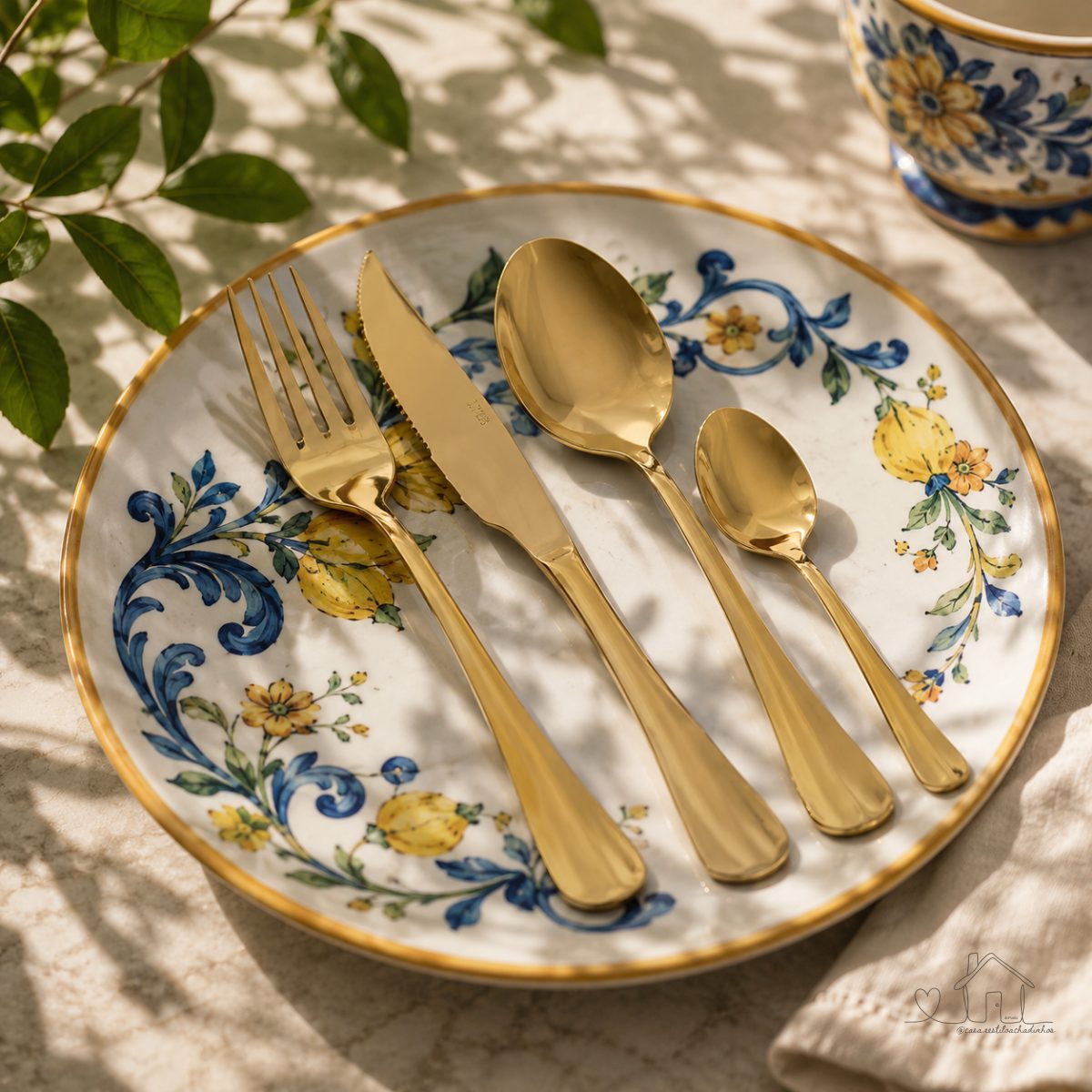 Conjunto de Talheres 24 Peças Lyor Positano de Aço Inox Dourado