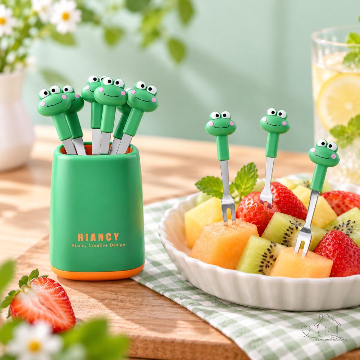 Conjunto de Garfo de Frutas Petisco Fofo de Aço Inoxidável Alta Qualidade com Pote de Armazenamento