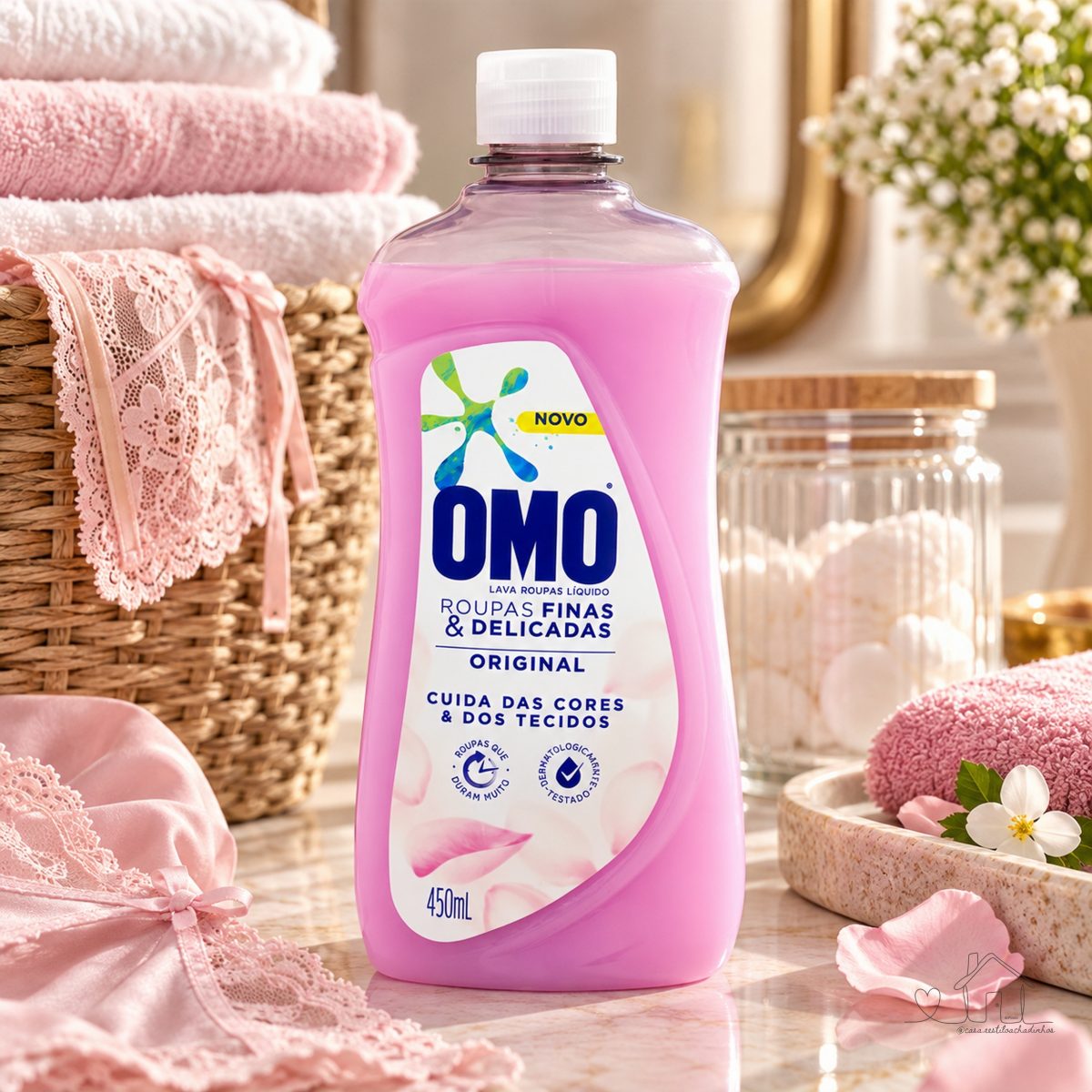 Sabão líquido Omo Roupas Finas e Delicadas Líquido antibacterial frasco 450 ml Novo  |  +1000 vendidos Sabão líquido Omo Roupas Finas e Delicadas Líquido antibacterial frasco 450 ml