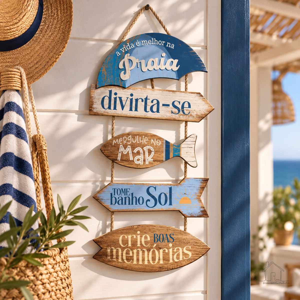 Placa Decorativa para Parede - A Vida é Melhor na Praia, Divirta - se